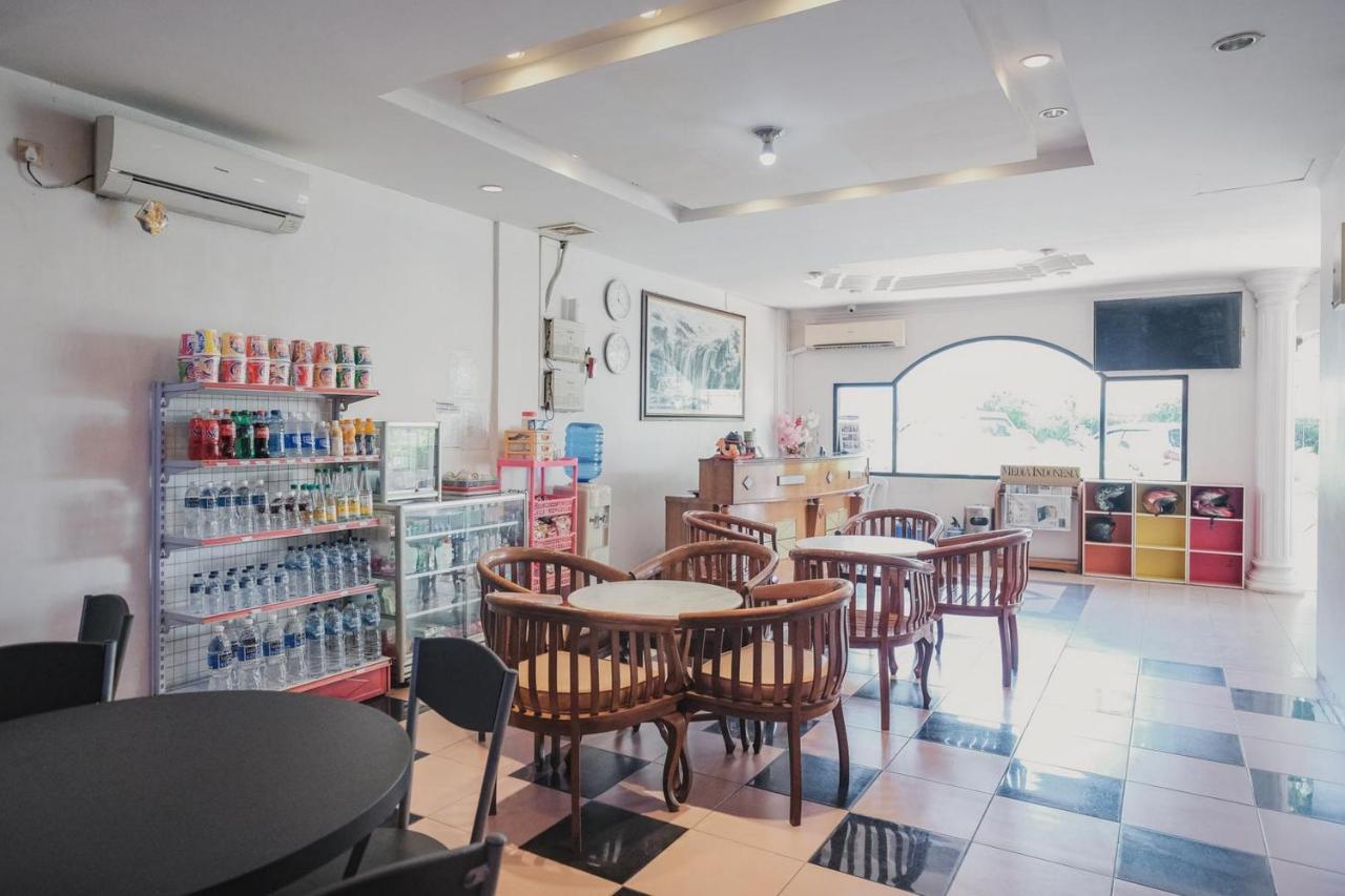 ホテル レッドドアーズ ニア ナゴヤ ヒル モール バタム 5 Batam エクステリア 写真